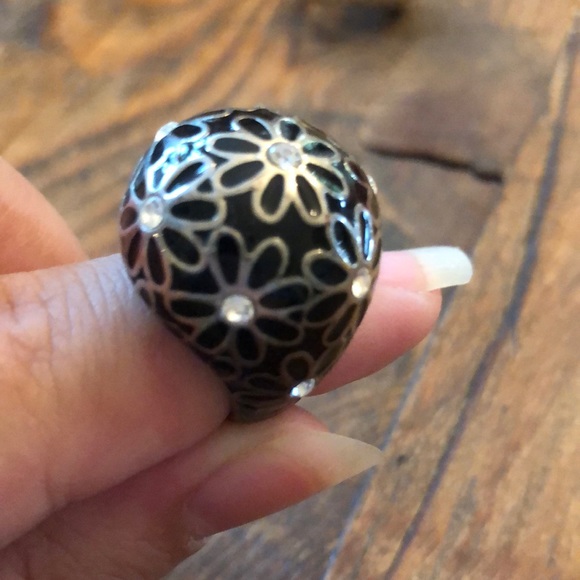 2 Coach Flower Rings - Picture 6 of 8